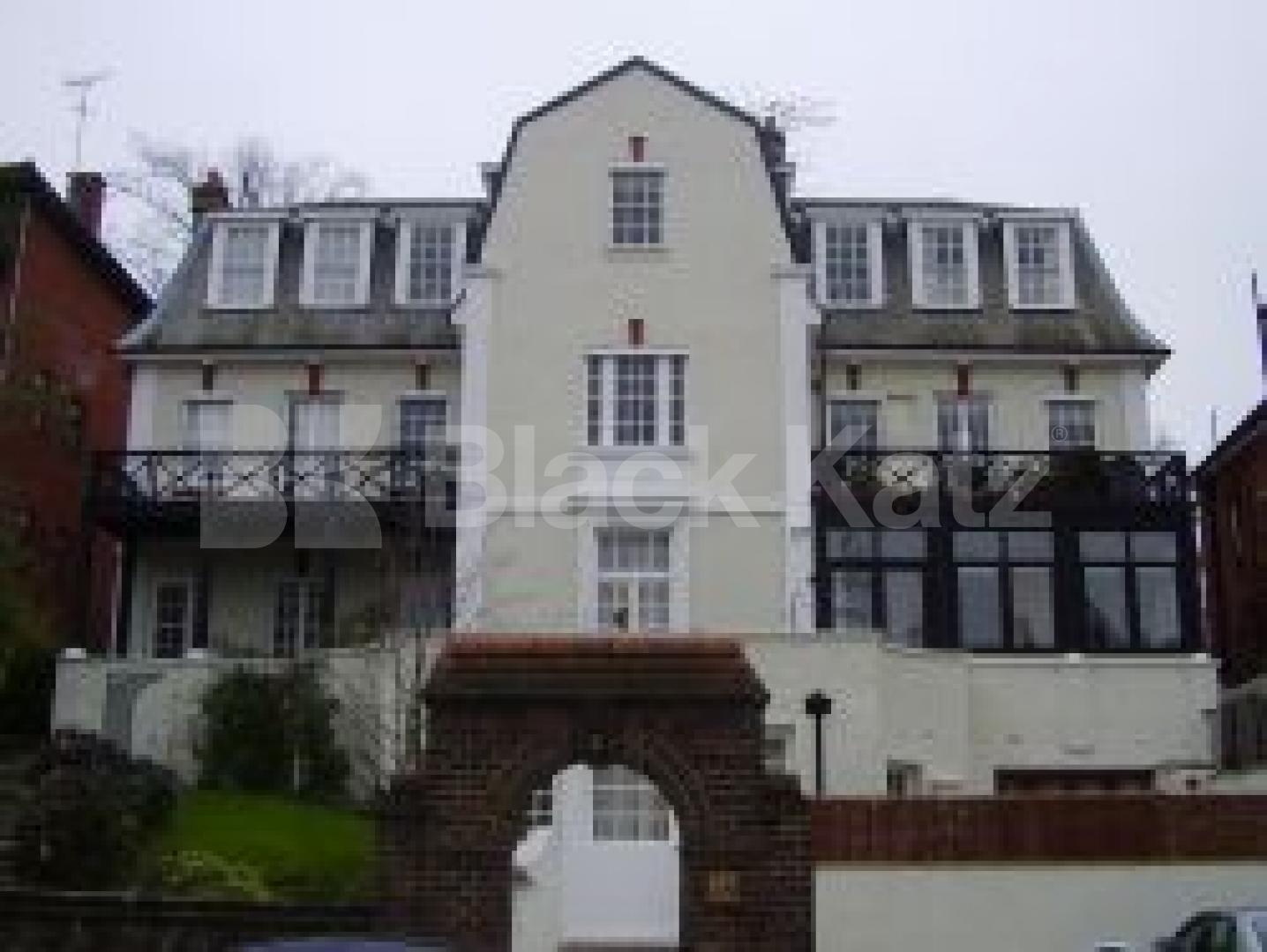 			1 Bedroom, 1 bath, 1 reception Flat			 Lindfield Gardens, HAMPSTEAD NW3